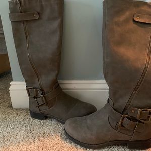 Women’s taupe riding boots